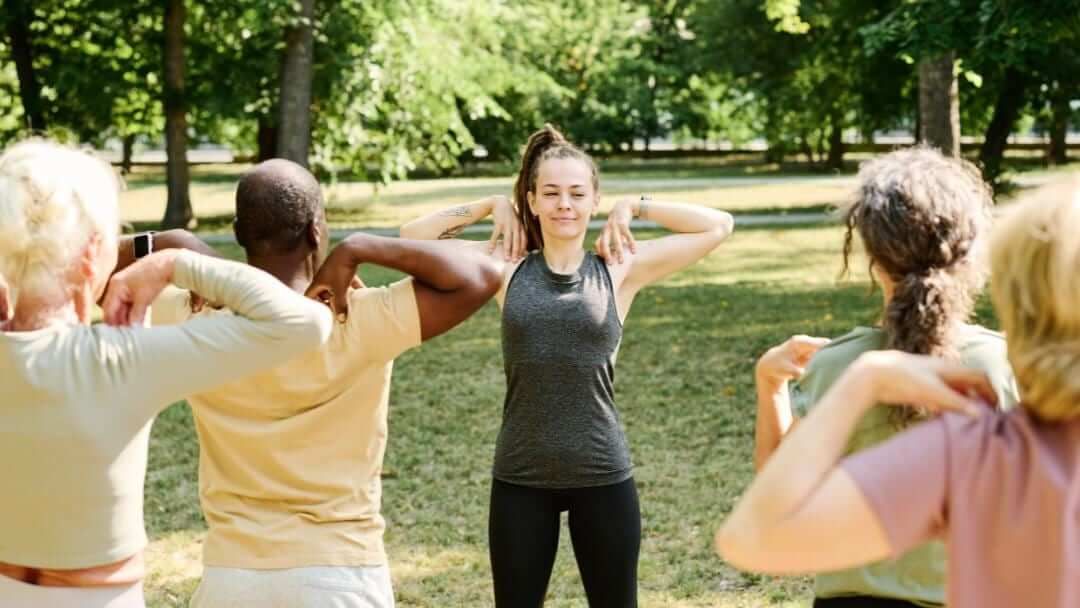 Warm-up exercises safely prepare your muscles and cardiovascular system before physical activity, preventing injury and reducing strain for people beginning or resuming an exercise routine. This gradual approach is particularly important for weight-loss patients and anyone returning to fitness after a break from physical activity.